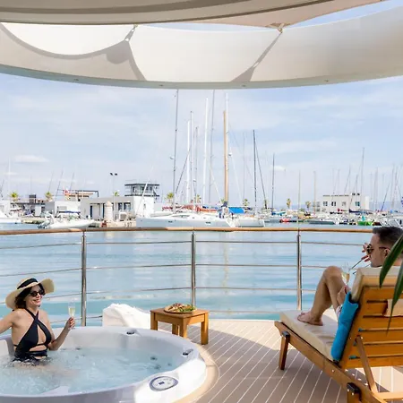 Luxury Floating - *