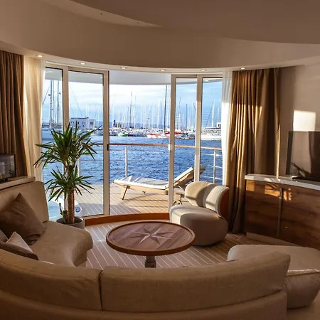 Luxury Floating -