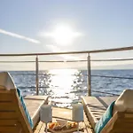 Luxury Floating -