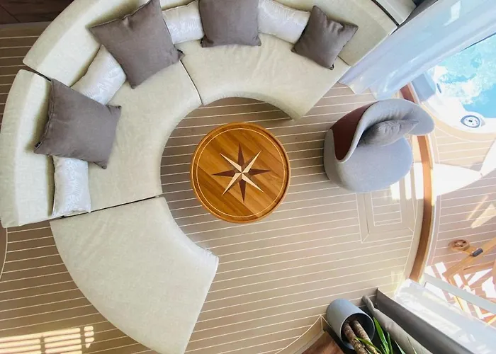 Luxury Floating - * Σπλιτ